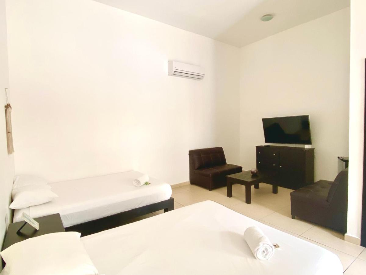 We Playa Hostal