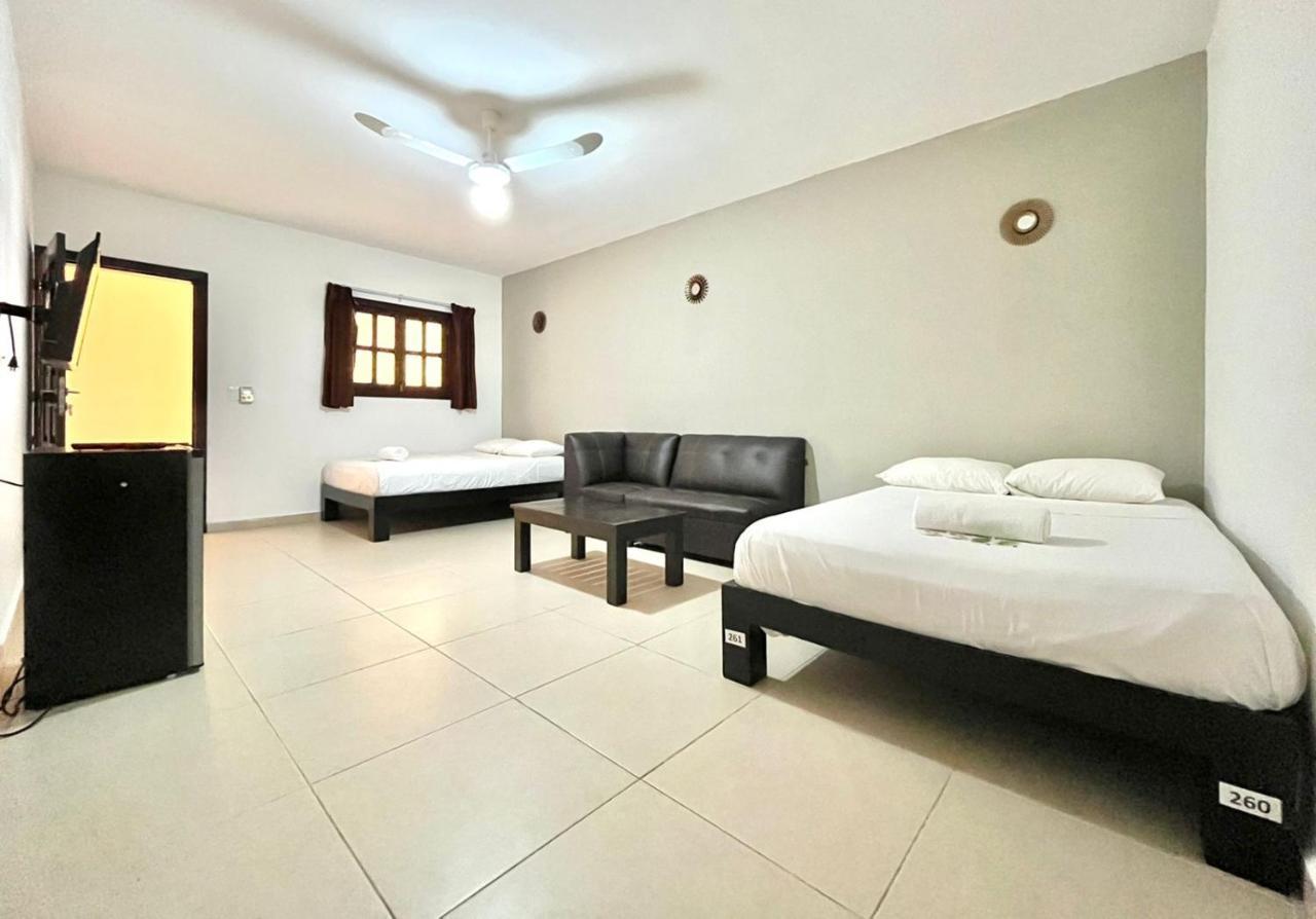 We Playa Hostal Playa del Carmen