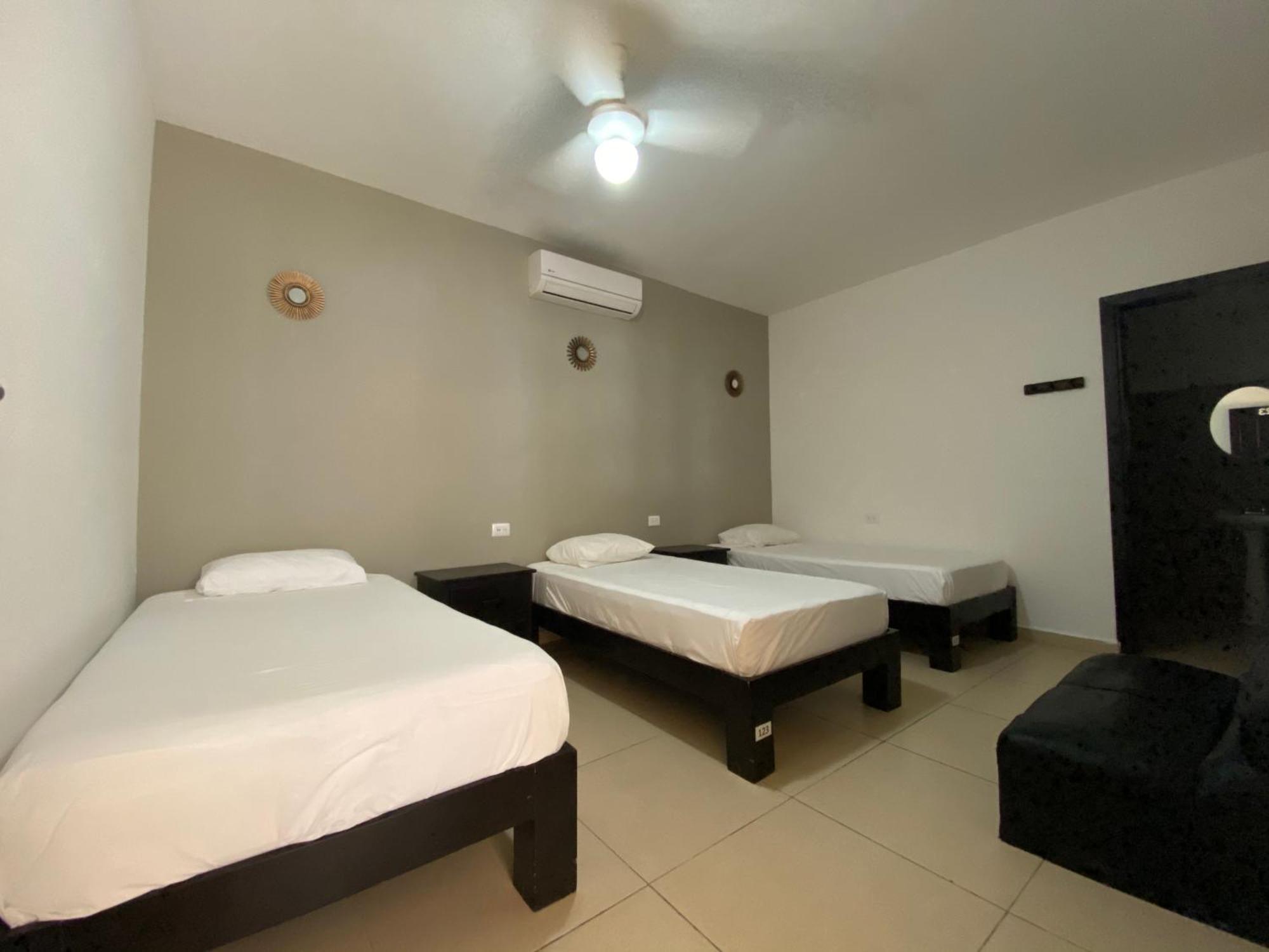 Hostal We Playa *